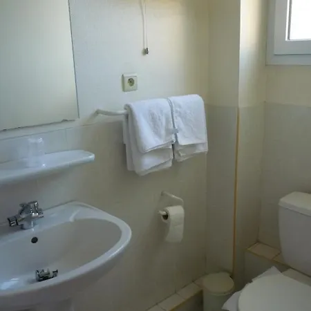 Hotel La Cigale 2*