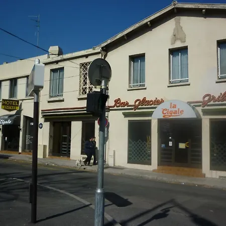 La Cigale Hotel 2*